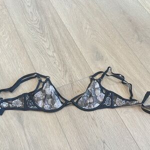 Victoria's Secret Black and Brown Lace Bra